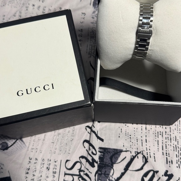 Gucci Other - Gucci Silver Stainless Steel Men's Link Bracelet Watch